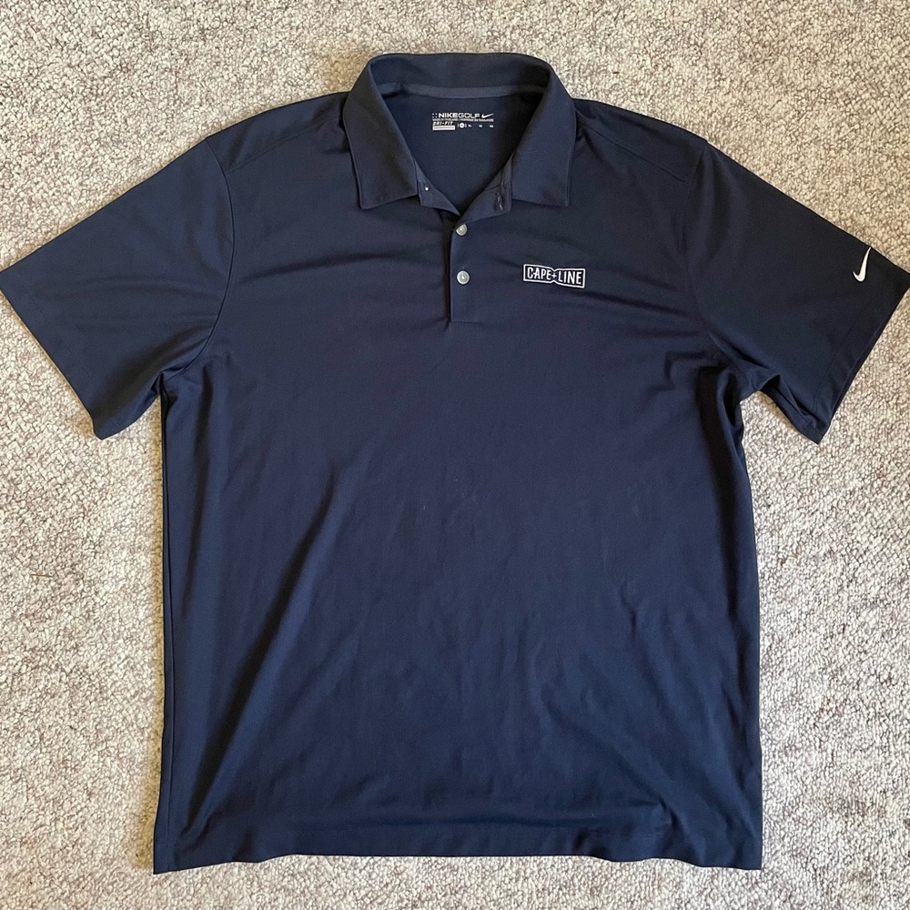 Men’s NIKE golf dri-fit XL navy blue CapeLine logo golf polo